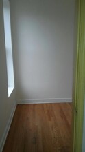 2300 S Troy St in Chicago, IL - Building Photo - Building Photo