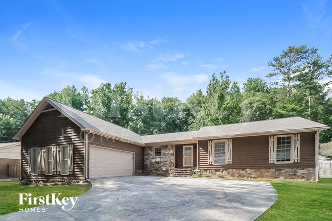 property at 2835 Twin Springs Dr