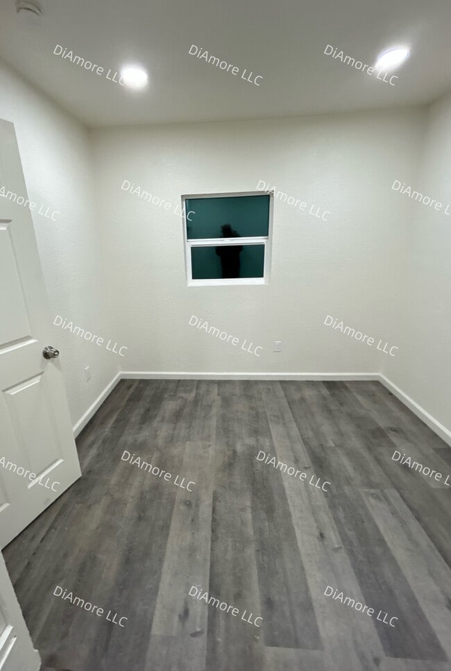 212 High St in Modesto, CA - Building Photo - Building Photo