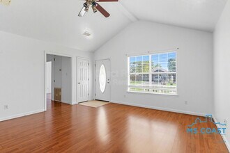 10443 3rd Ave in D'Iberville, MS - Foto de edificio - Building Photo