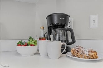 12131 Summergate Cir in Ft. Myers, FL - Building Photo - Building Photo