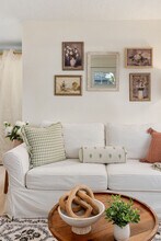 838 SE Tacoma St in Portland, OR - Building Photo - Building Photo