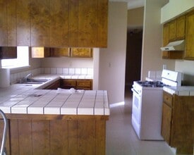3520 Charlotte St in Bakersfield, CA - Building Photo - Building Photo