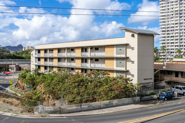 2840 S King St in Honolulu, HI - Building Photo - Building Photo