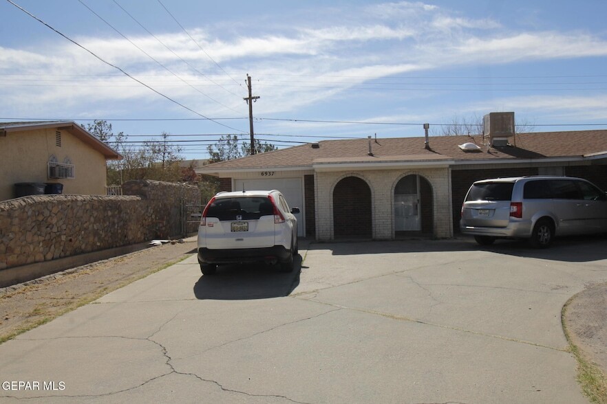 6937 Alto Rey Ave in El Paso, TX - Building Photo