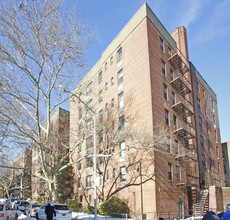 345 Webster Ave in Brooklyn, NY - Building Photo - Building Photo