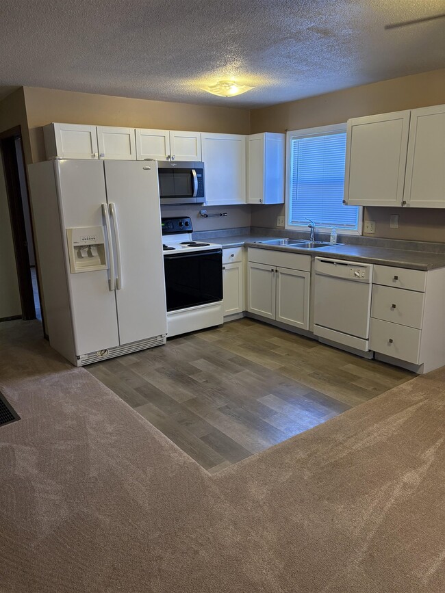 2232 Nuttman Ave in Fort Wayne, IN - Building Photo - Building Photo