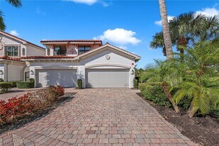 3159 Serena Ln in Naples, FL - Building Photo