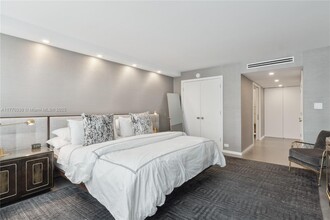 11 Island Ave, Unit 1512 in Miami Beach, FL - Building Photo - Building Photo
