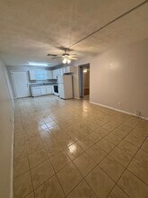 325 5th St S in Jacksonville Beach, FL - Foto de edificio - Building Photo