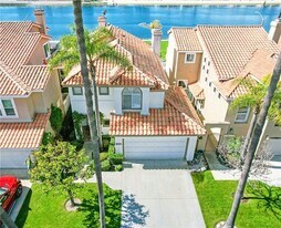 5824 Spinnaker Bay Dr in Long Beach, CA - Building Photo