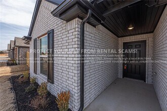 1109 Harvest Ave in Lowell, AR - Building Photo - Building Photo