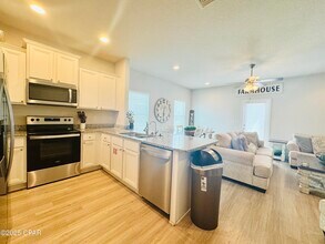 7478 Shadow Lake Dr in Panama City Beach, FL - Building Photo - Building Photo