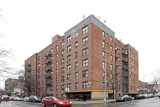 147-25 88th Avenue in Jamaica, NY - Building Photo - Building Photo