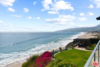 7007 Birdview Ave in Malibu, CA - Building Photo - Building Photo