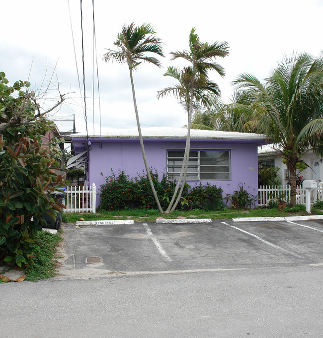 Hollywood Beach Duplex in Hollywood, FL - Building Photo - Building Photo