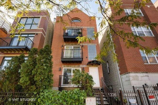property at 1336 N Dean St