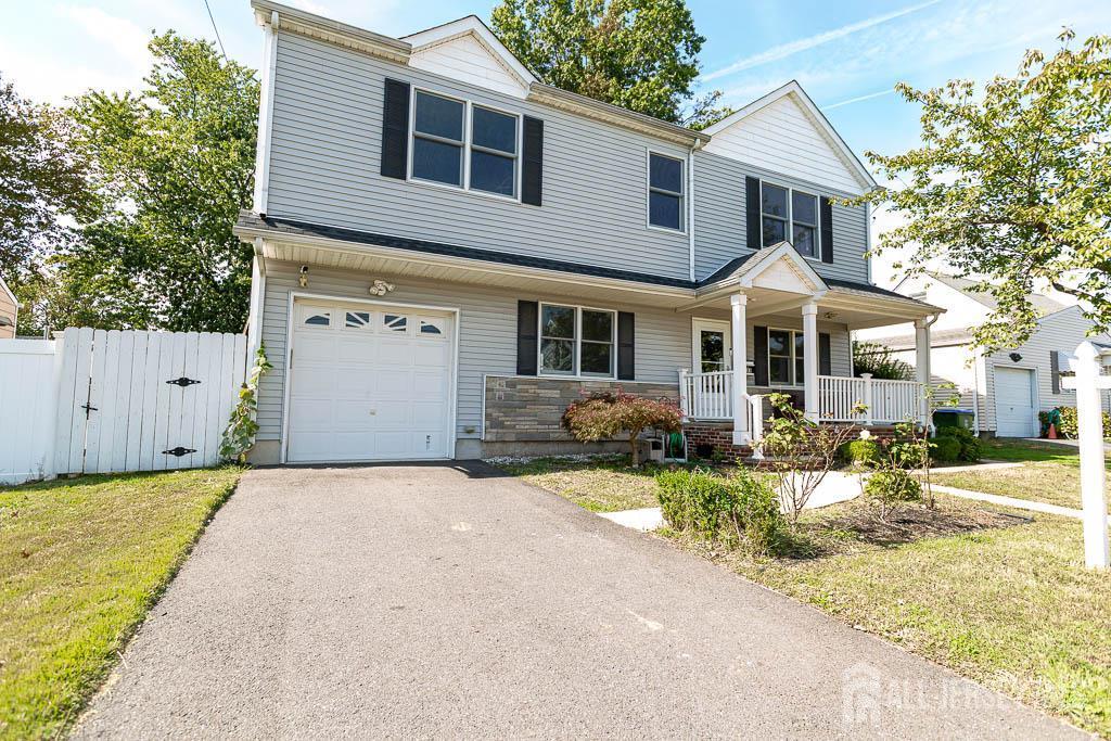 188 Loring Ave in Edison, NJ - Building Photo