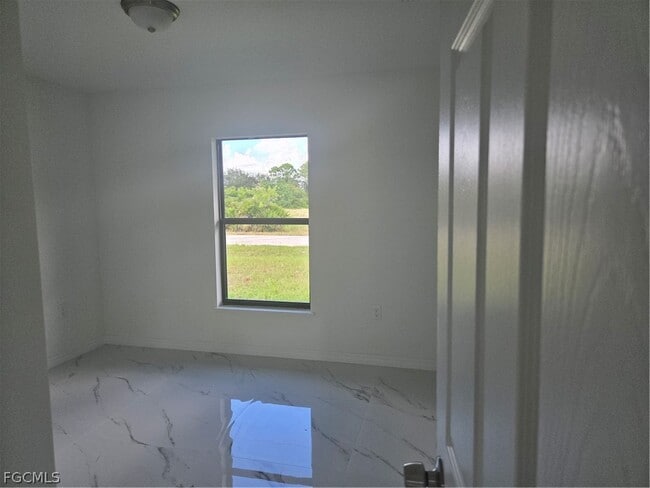 2707 30th St SW in Lehigh Acres, FL - Building Photo - Building Photo