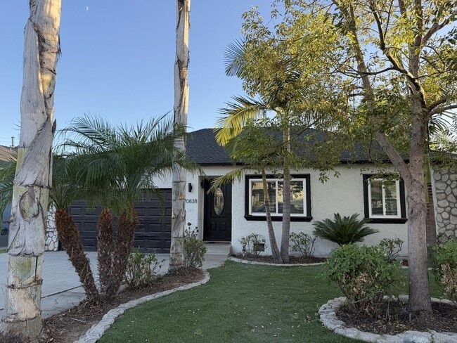 property at 10838 Floral Dr