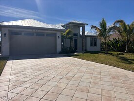 1808 SE 1st Terrace in Cape Coral, FL - Building Photo