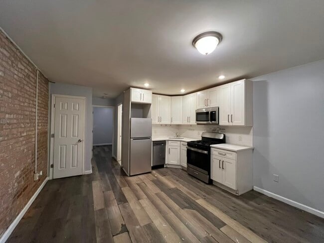 116 Atlantic St, Unit 1
