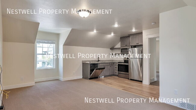 5088 W Beach Comber Way in South Jordan, UT - Building Photo - Building Photo