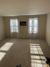 297 Ashland Ave, Unit 297 Ashland Ave. #16 in Southbridge, MA - Building Photo - Building Photo