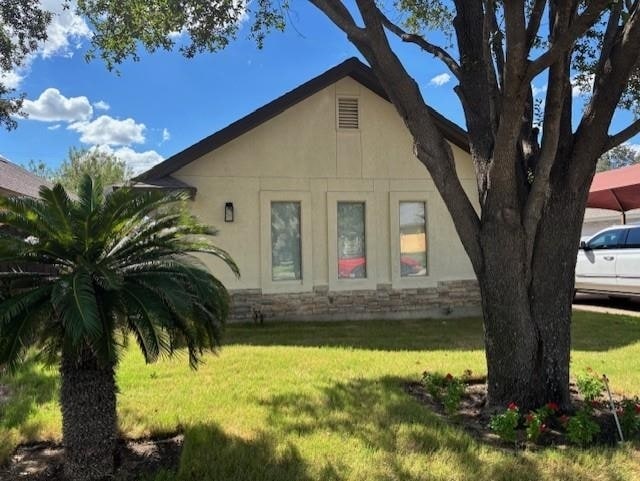 114 Sun Ray Loop in Laredo, TX - Building Photo - Building Photo