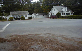 Hillcrest Retirement Community in Middleboro, MA - Building Photo - Building Photo