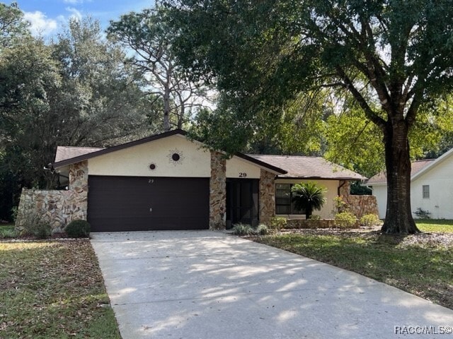 29 Sycamore Cir in Homosassa, FL - Building Photo - Building Photo