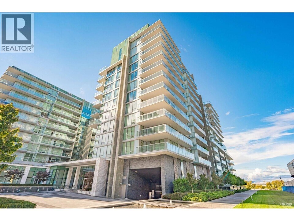 6611 Pearson Wy in Richmond, BC - Building Photo