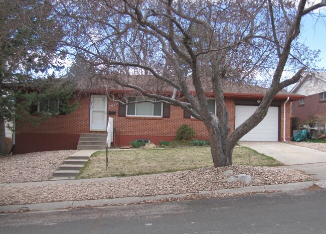 property at 2022 Wynkoop Dr