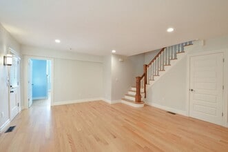 66 Tucker Ln in Dartmouth, MA - Building Photo - Building Photo