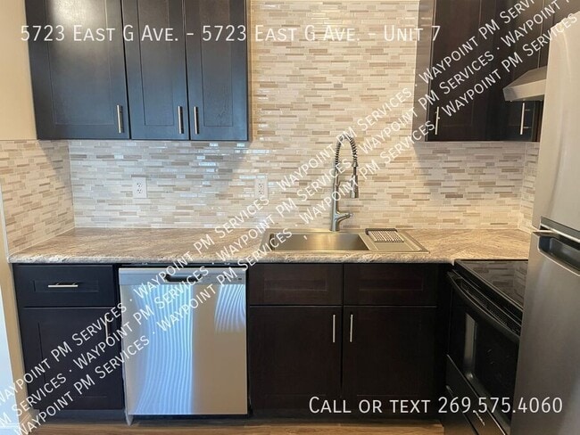 5723 E G Ave in Kalamazoo, MI - Building Photo - Building Photo