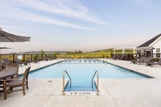 Apex at Verona in Verona, WI - Foto de edificio - Building Photo