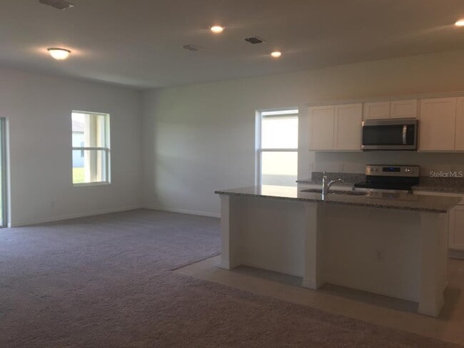 5881 Bovine Dr in St. Cloud, FL - Building Photo - Building Photo