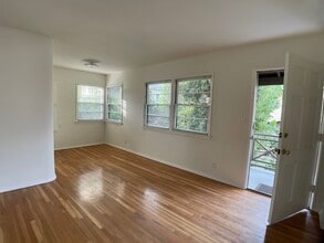 1008 Euclid St, Unit B in Santa Monica, CA - Foto de edificio - Building Photo