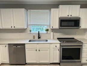 2210 Ridgewood Ave in Anderson, SC - Building Photo - Building Photo