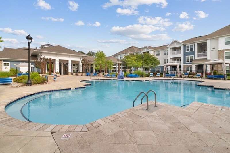 Realm at Patterson Place in Durham, NC - Foto de edificio