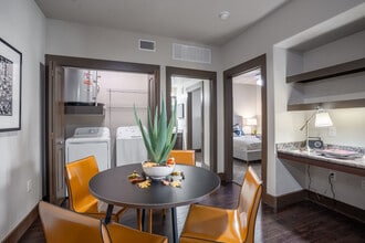 Ten Pines at Summerwood in Houston, TX - Building Photo - Building Photo