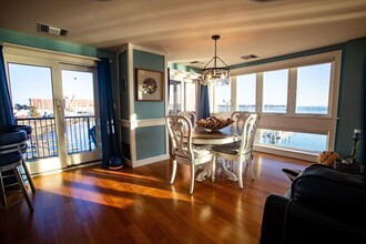 154 Lynnway, Unit 316 in Lynn, MA - Building Photo - Building Photo