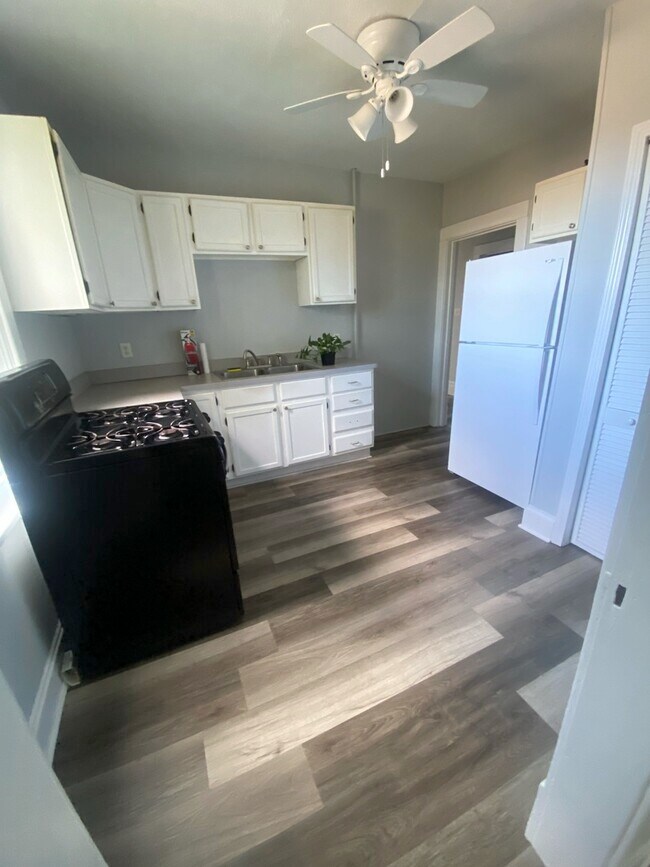 416a W Virginia St in Crystal Lake, IL - Building Photo - Building Photo