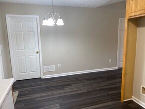 307 Wolf Creek Pl in Locust Grove, GA - Building Photo - Building Photo