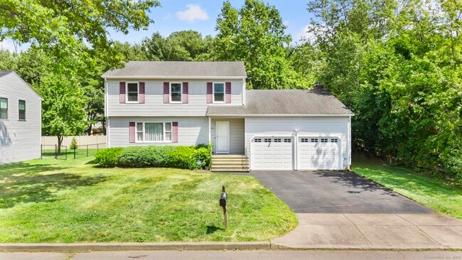 property at 21 Lyda Dr
