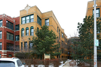 East Lake Terrace Apartments in Chicago, IL - Building Photo - Building Photo