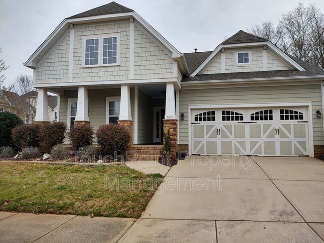 property at 2001 Oakmere Rd