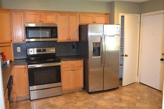 12023 Woolford Dr in Houston, TX - Building Photo - Building Photo