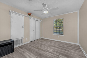 9345 Chisholm Rd-Unit -L2 in Pensacola, FL - Building Photo - Building Photo