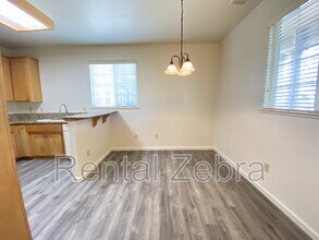 718 W 18th St in Merced, CA - Building Photo - Building Photo